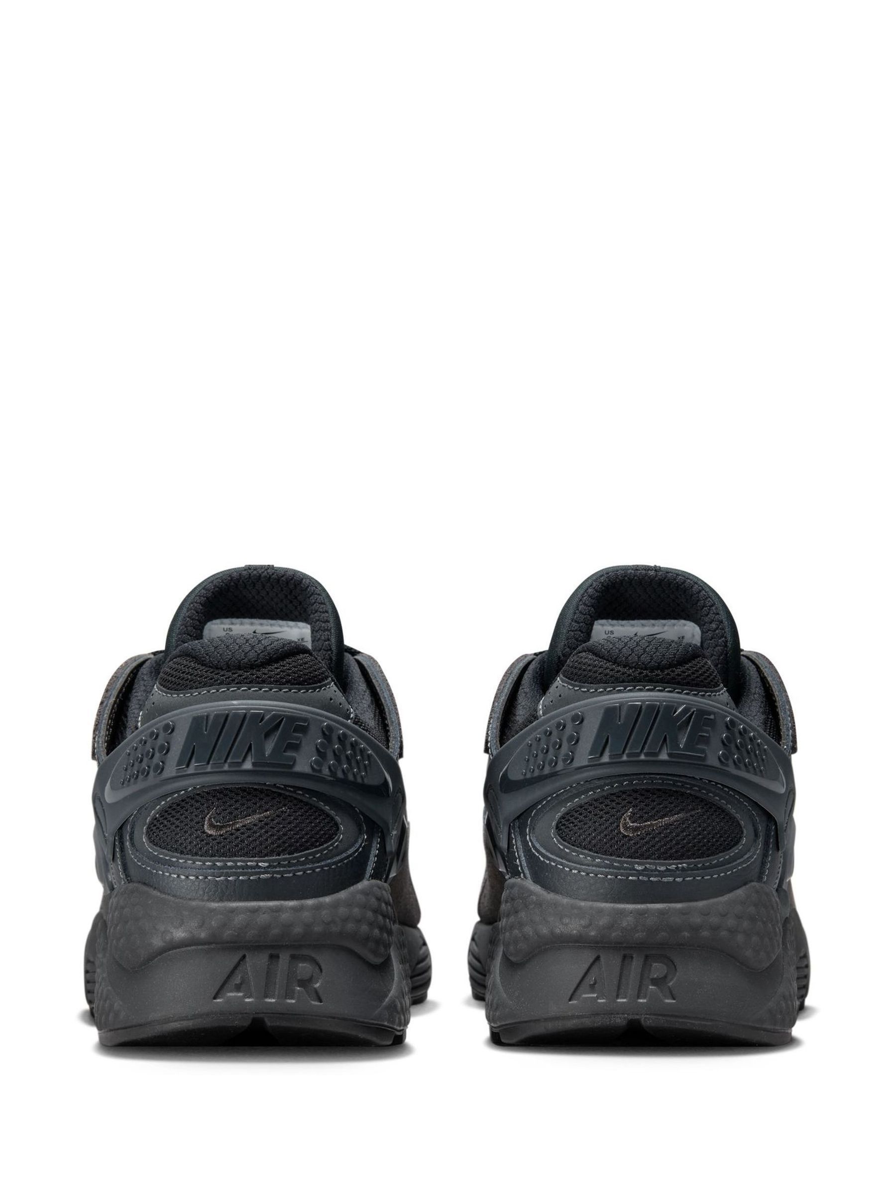 huarache noir triple black