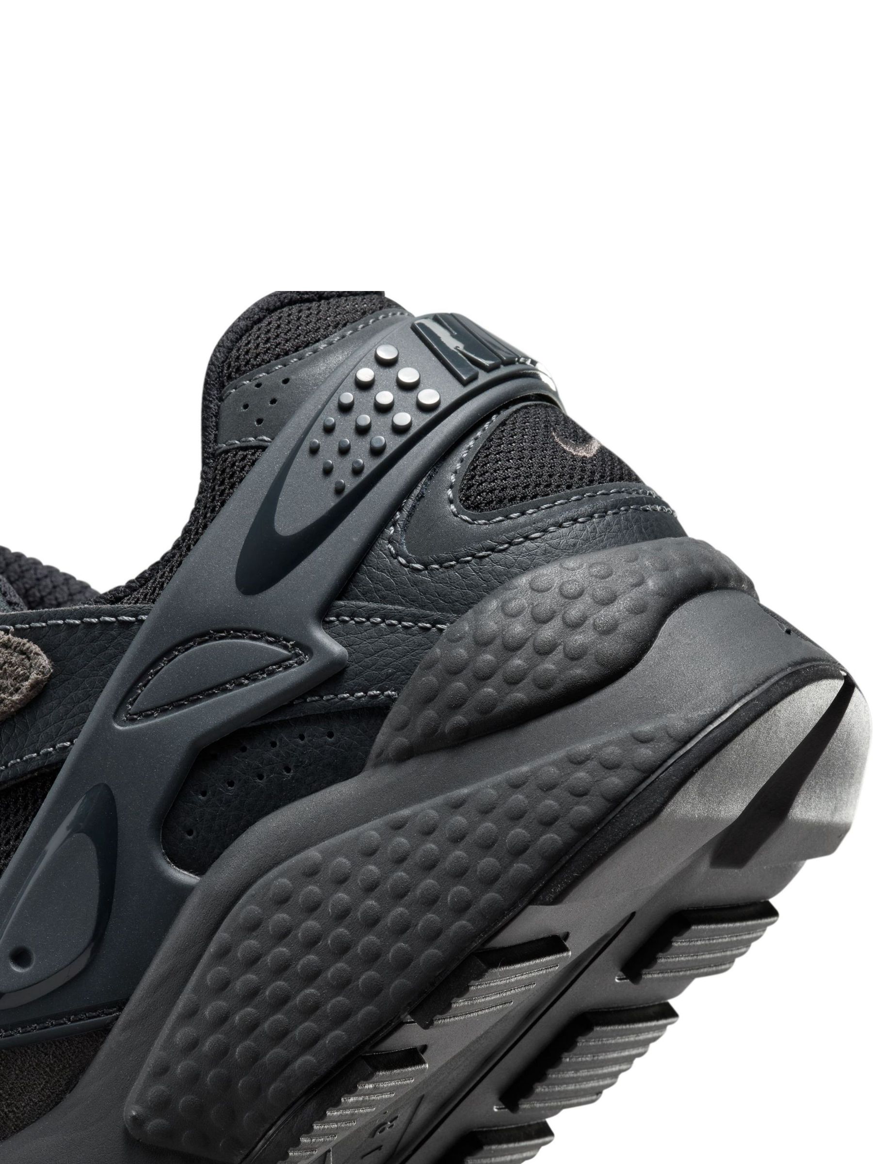 Huarache trainers triple black sale