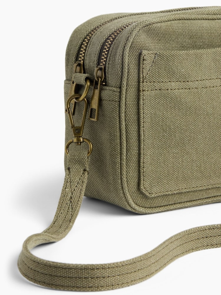 Gap Green Denim Pocket Crossbody Bag - Image 4 of 4 Gap Green Denim Pocket Crossbody Bag - Image 4 of 4