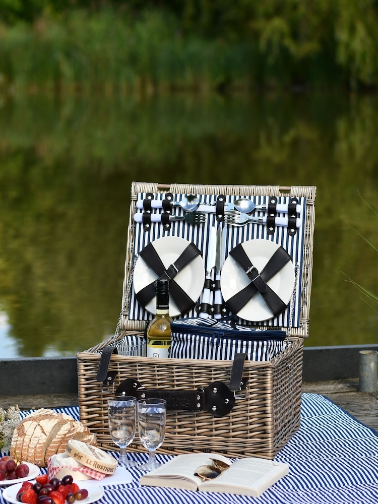 Navigate Blue Three Rivers 4 Person Hamper - Image 1 of 3