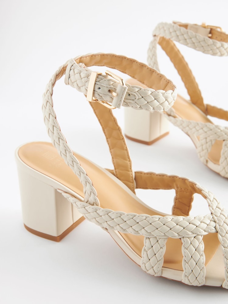 Knochen - Forever Comfort Sandalen mit Blockabsatz und Flechtdesign - Bild 5 von 5 Knochen - Forever Comfort Sandalen mit Blockabsatz und Flechtdesign - Bild 5 von 5