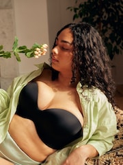 Wonderbra Perfect Body Ultimate Strapless Non Wired Skin Bra - Image 1 of 8