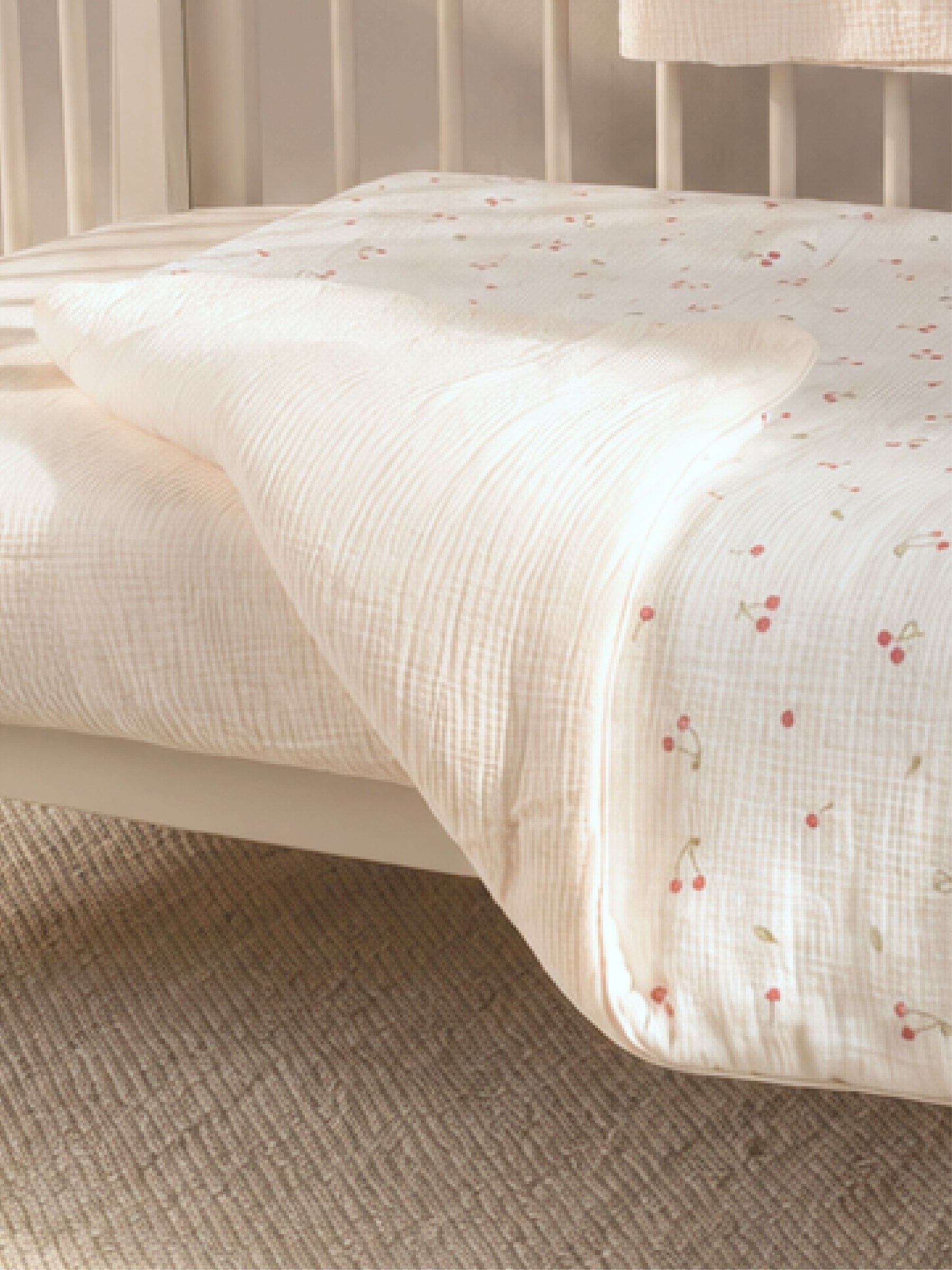 Cuddleco Cot Bed Quilt - Ditsy Cherry - Image 3