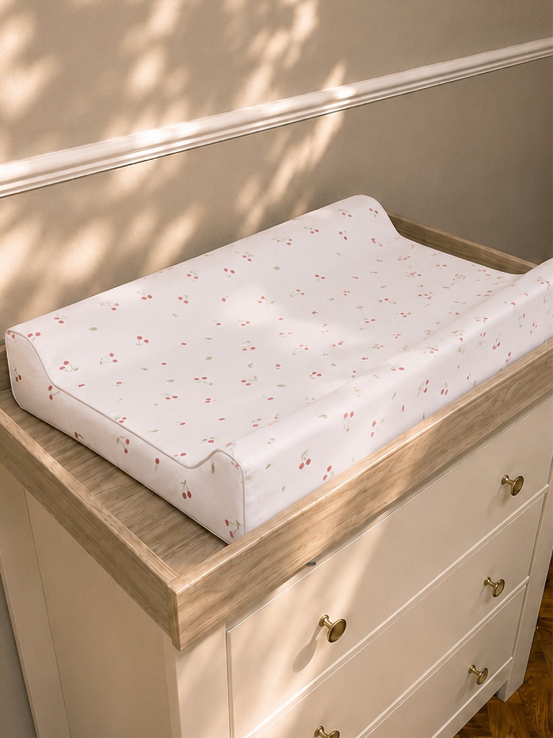 Cuddleco Wedge Changing Mat - Ditsy Cherry - Image 3