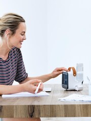 Beurer White Fresh Breeze Personal Fan Air Cooler - Image 2 of 4