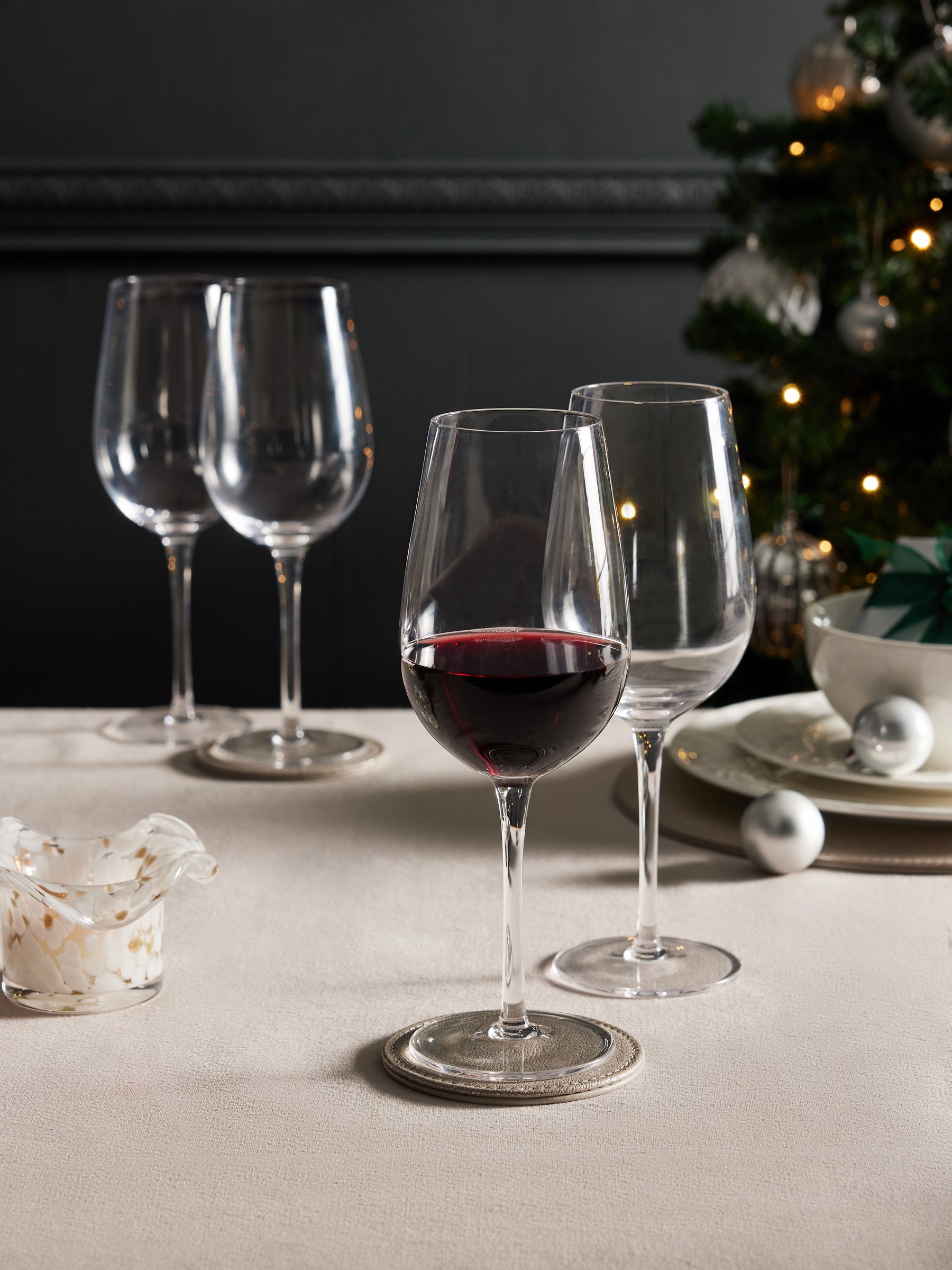 Next wine glasses shop