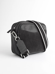 Black Leather Webbing Strap Camera Bag - Image 4 of 10