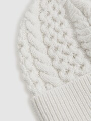 Reiss Ecru Heath Junior Knitted Scarf and Beanie Hat Set - Image 5 of 5