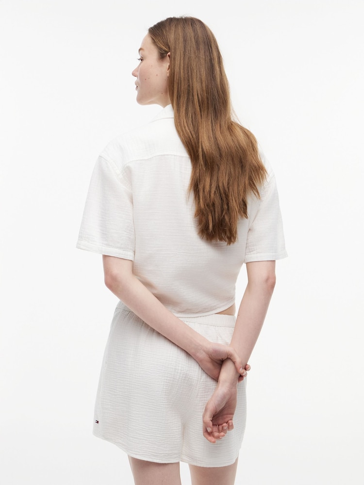 Tommy Jeans Natural Crinkle Tie Front Short Sleeve Shirt - Image 2 of 5 Tommy Jeans Natural Crinkle Tie Front Short Sleeve Shirt - Image 2 of 5