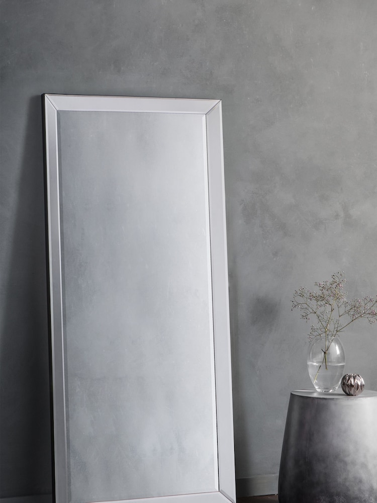 Gallery Home Silver Billingham Leaner Mirror - Image 1 of 2
