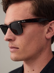 Ray-Ban Wayfarer Sunglasses - Image 15 of 16