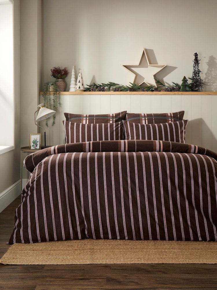 Vantona Chocolate Supersoft Brushed Cotton Plaid Duvet Cover Set - Image 2 of 5 Vantona Chocolate Supersoft Brushed Cotton Plaid Duvet Cover Set - Image 2 of 5