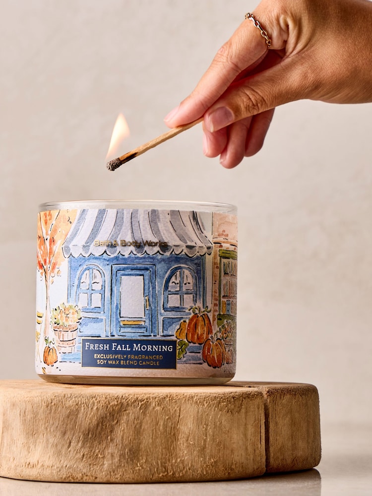 Bath & Body Works Fresh Fall Morning 3-Wick Candle 411g - Image 5 of 5 Bath & Body Works Fresh Fall Morning 3-Wick Candle 411g - Image 5 of 5