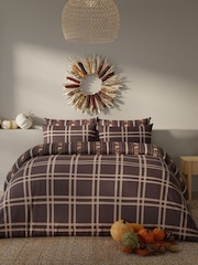 Vantona Chocolate Halloween Stripe Pumpkin Duvet Cover and Pillowcase Set - Image 2 of 5