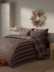 Vantona Chocolate Halloween Stripe Pumpkin Duvet Cover and Pillowcase Set - Image 3 of 5