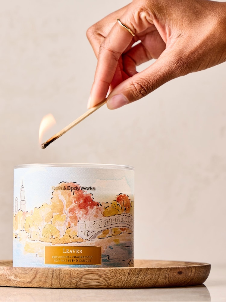 Bath & Body Works Leaves 3-Wick Candle 411g - Image 4 of 4 Bath & Body Works Leaves 3-Wick Candle 411g - Image 4 of 4