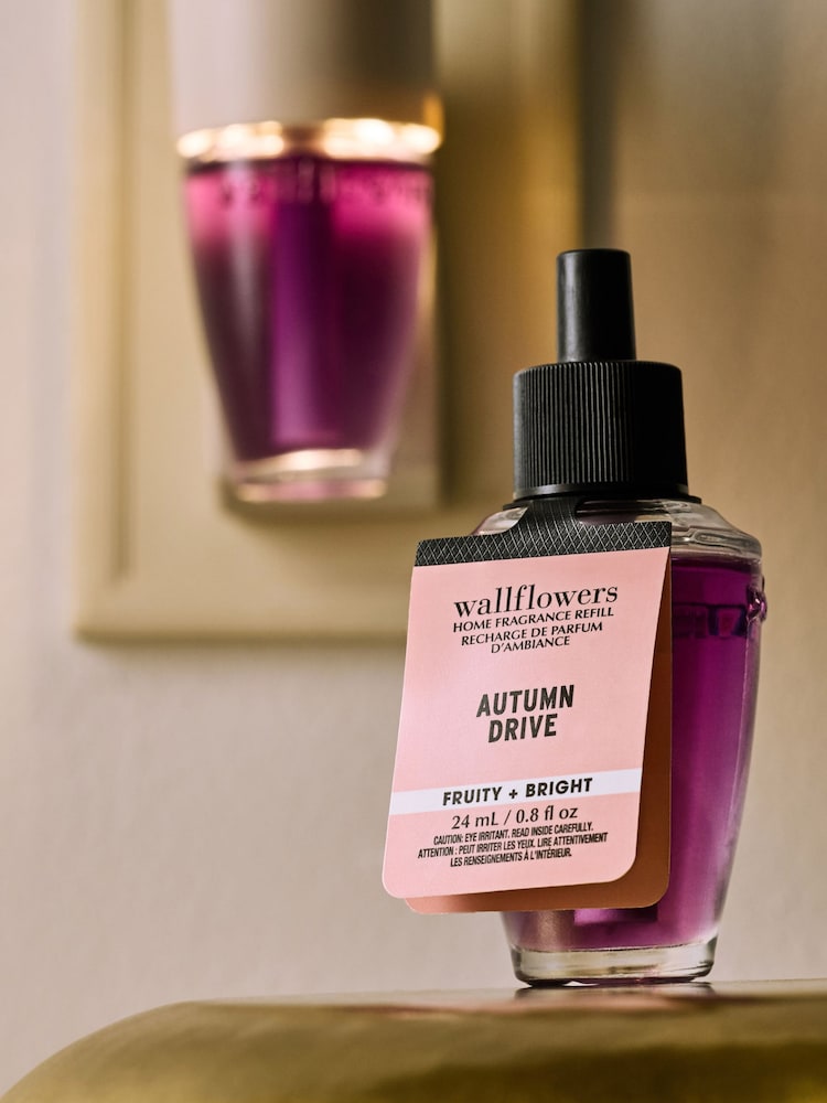 Bath & Body Works Autumn Drive Wallflowers Fragrance Refill 24 ml - Image 2 of 3 Bath & Body Works Autumn Drive Wallflowers Fragrance Refill 24 ml - Image 2 of 3