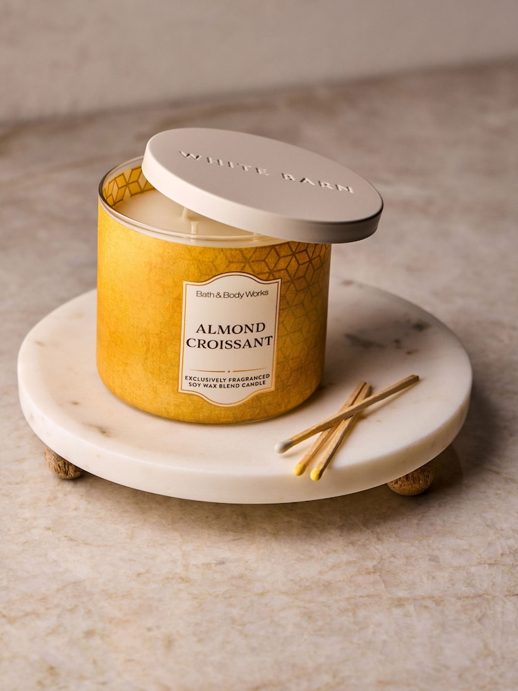 Bath & Body Works Almond Croissant 3-Wick Candle 411g - Image 4 of 4 Bath & Body Works Almond Croissant 3-Wick Candle 411g - Image 4 of 4