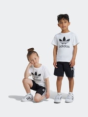 طقم من شورت وتيشرت Adicolor من Adidas Originals - صورة 1 من 5