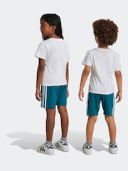 adidas Originals Green Adicolor Shorts T-Shirt Set - Image 2 of 8