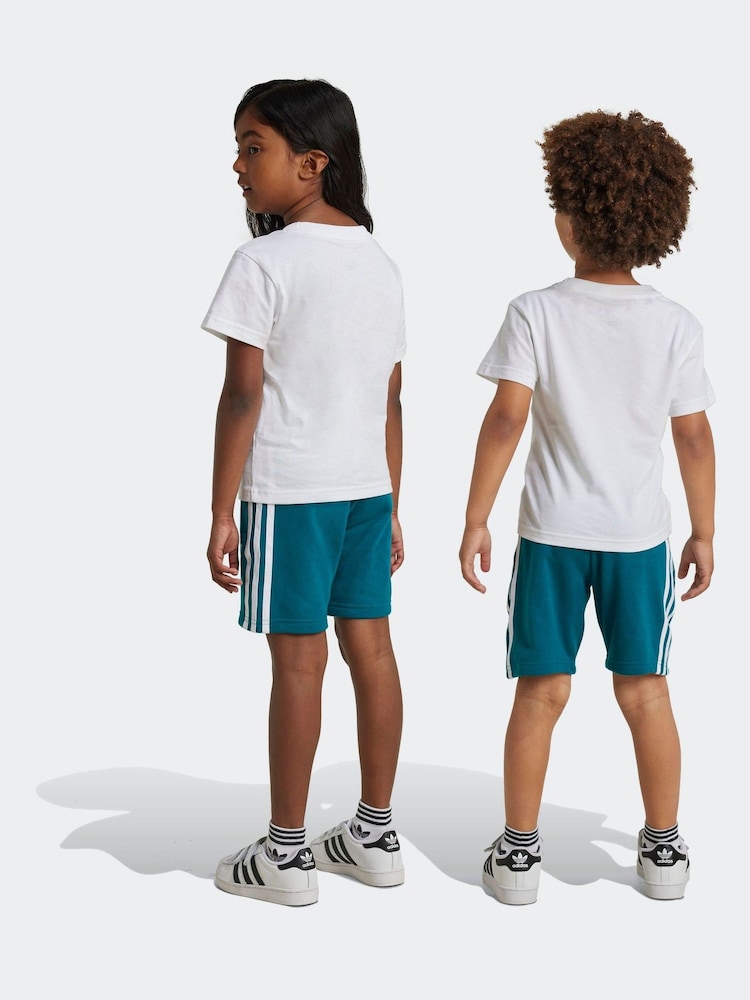 adidas Originals Green Adicolor Shorts T-Shirt Set - Image 2 of 8