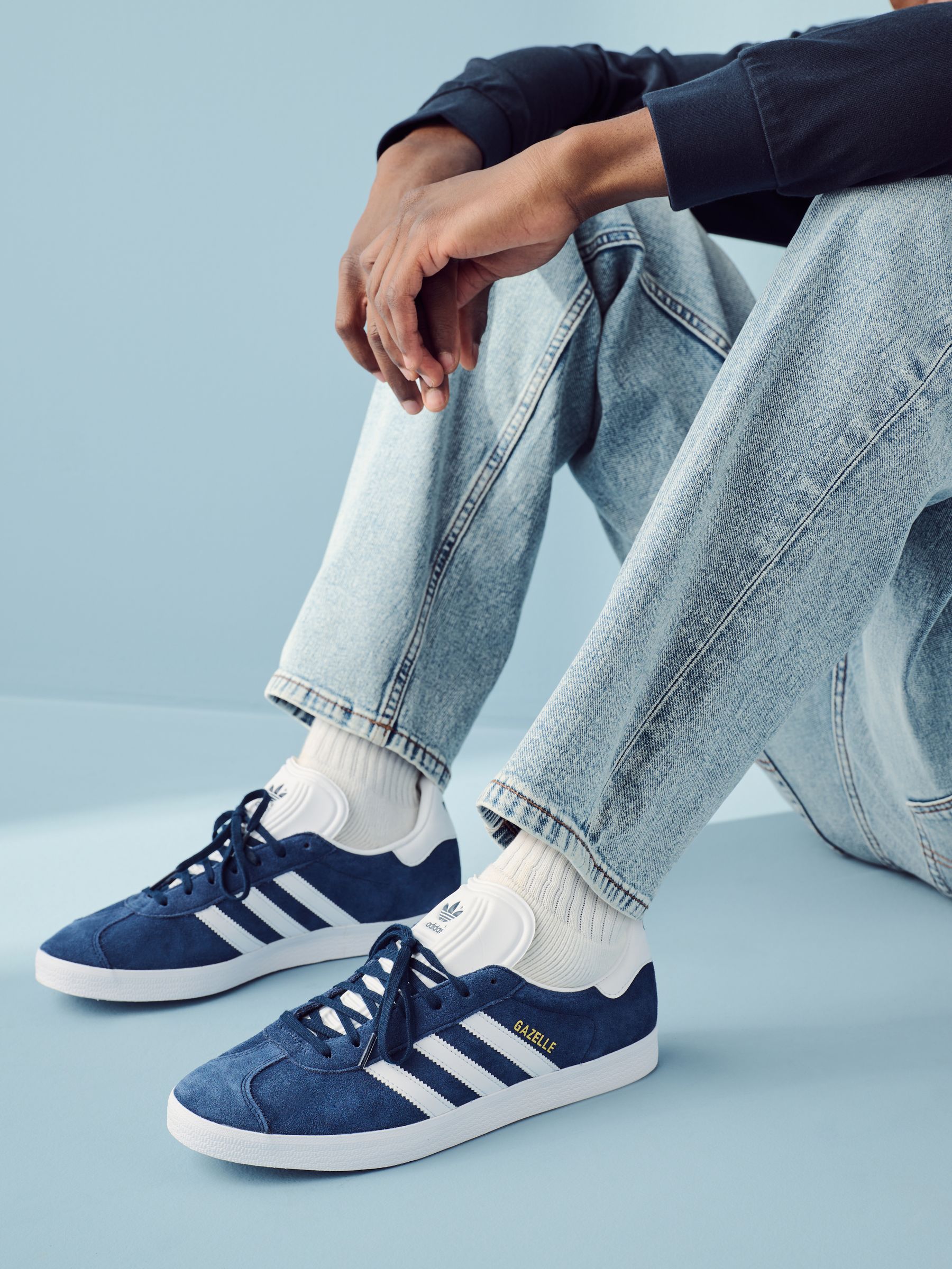 Womens blue gazelles top