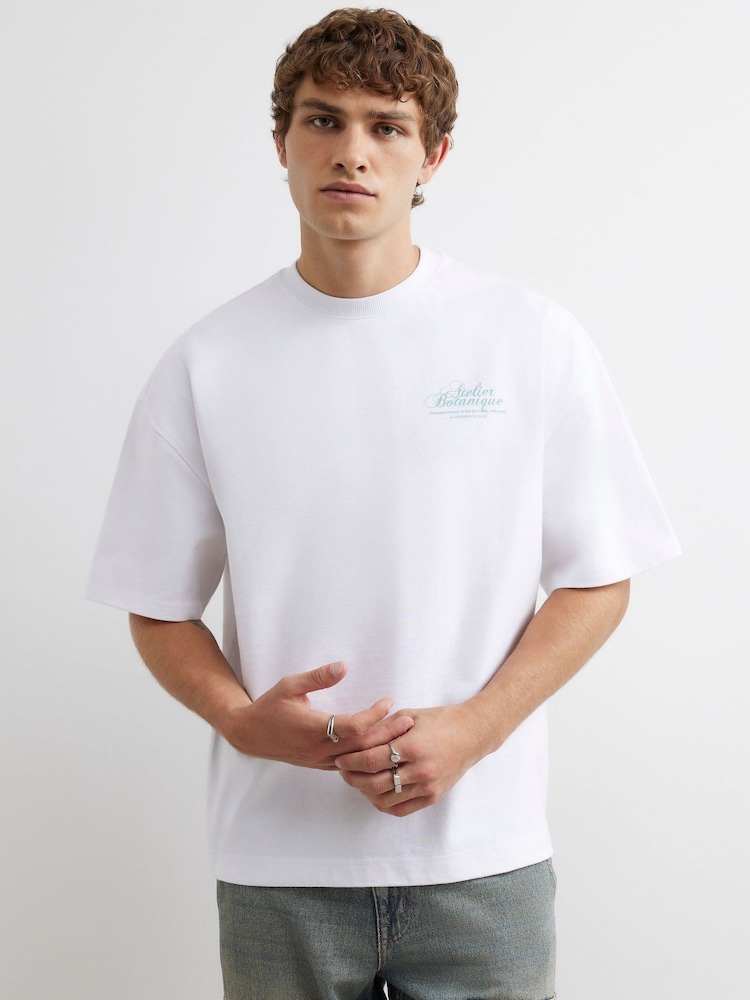 River Island White Oversized Floral Print T-Shirt - Image 1 of 4 River Island White Oversized Floral Print T-Shirt - Image 1 of 4
