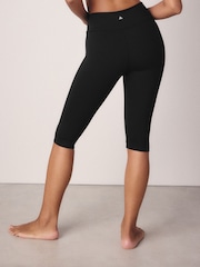 Zwart - Vormgevende halflange Dry Tech legging met hoge taille en buikcorrectie - Image 2 of 7
