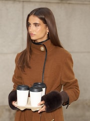 Chocolate marrom - Lipsy Faux Fur Fingerless Mittens - Imagem 2 de 6