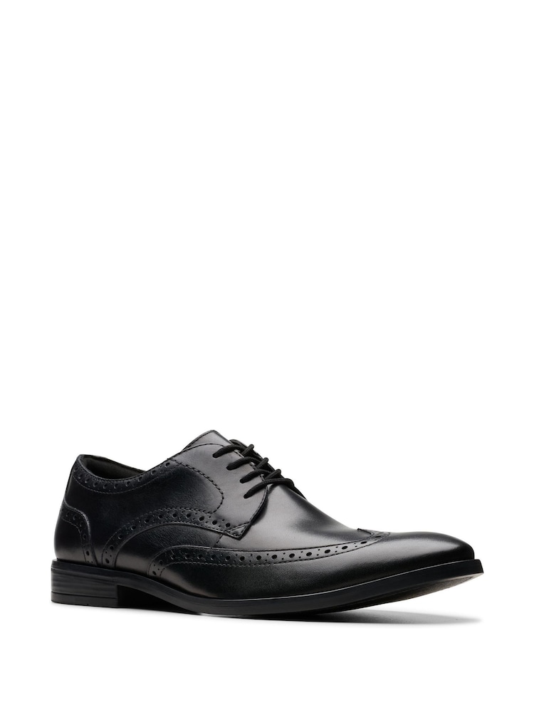 Clarks Usnje Brandon gležnjar z luknjičastim vzorcem in vezalkami čevlji - Slika 1 iz 6 Clarks Usnje Brandon gležnjar z luknjičastim vzorcem in vezalkami čevlji - Slika 1 iz 6