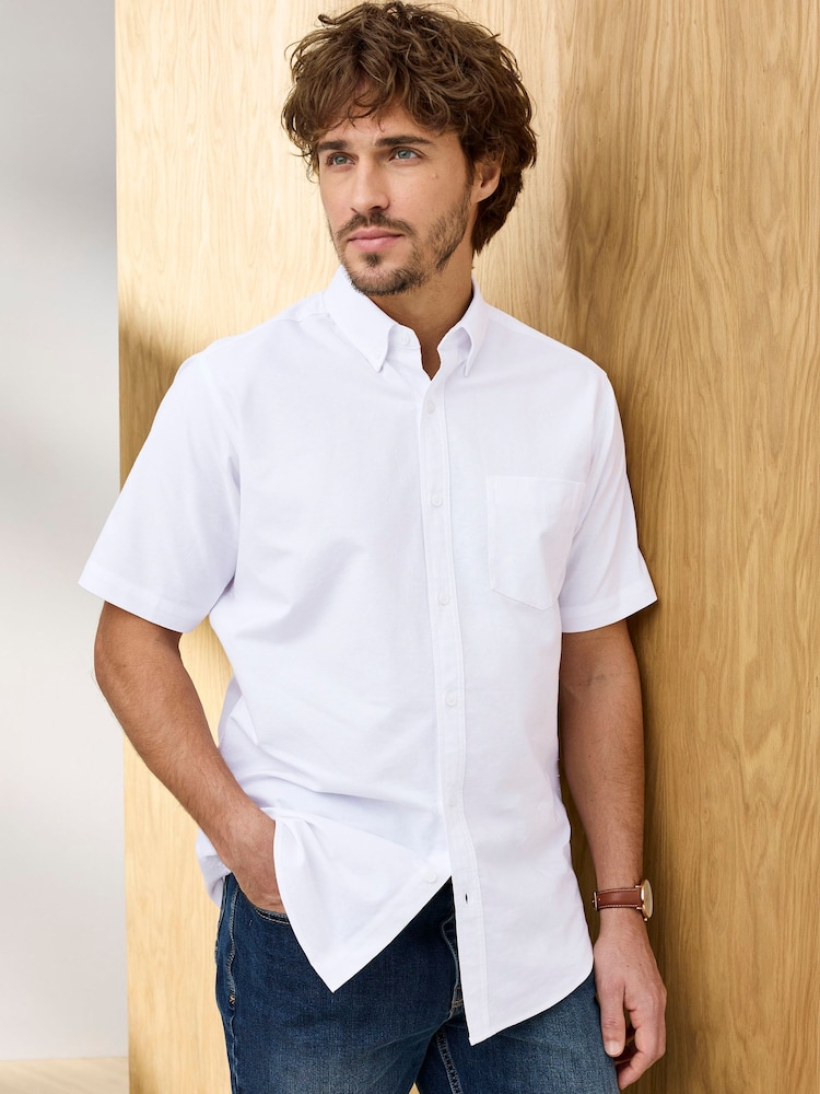 Cotton Traders White Signature Short Sleeve Oxford Shirt - Image 2 of 4 Cotton Traders White Signature Short Sleeve Oxford Shirt - Image 2 of 4