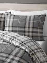 Catherine Lansfield Kelso Check Easy Care Duvet Cover and Pillowcase Set - Imagen 4 de 5