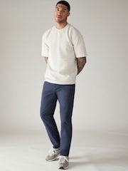 Französisch Marineblau/Hellbraun - Stretch-Chinohosen in Slim-Fit, 2er-Pack - Bild 2 von 11