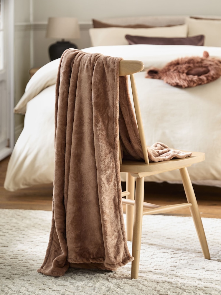 Brown Hamish Novelty 3D Cushion with Throw - Image 2 of 8