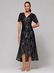 Vestido largo con volantes y lentejuelas de Jolie Moi - Imagen 1 de 6