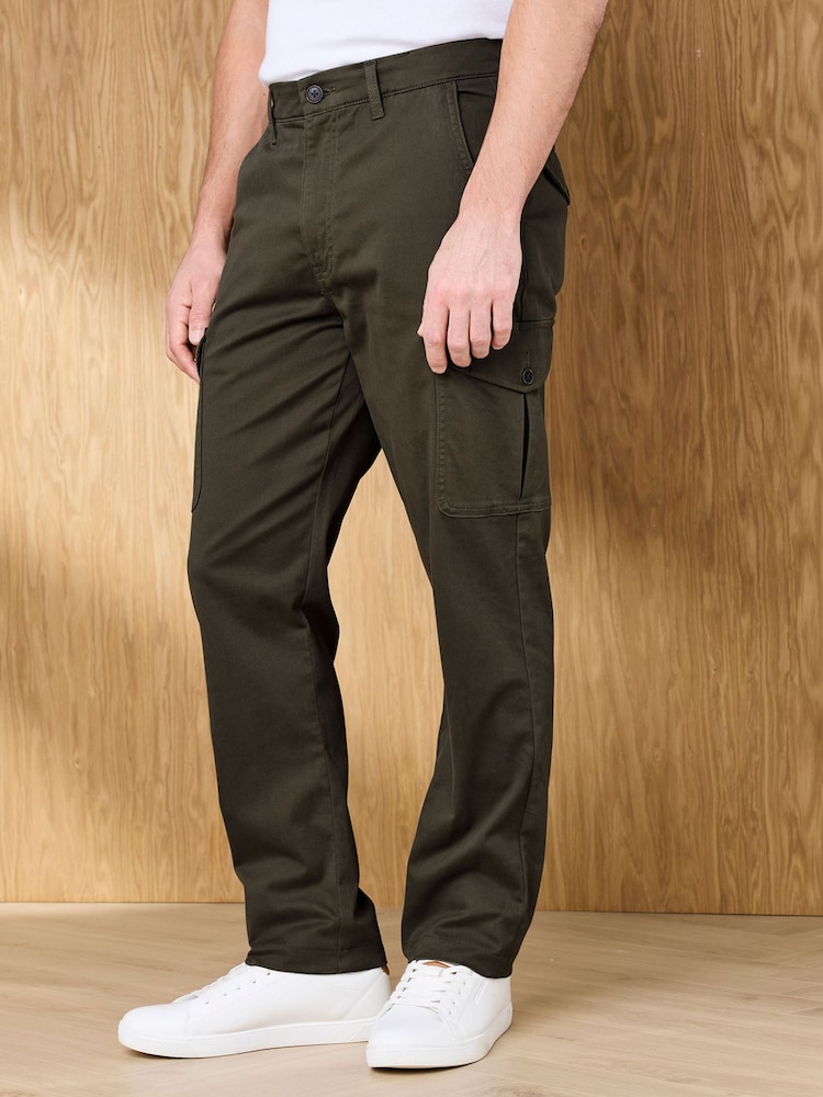 Zaļš - Cotton Traders Signature Stretch Cargo bikses 33" - Attēls 1 no 4