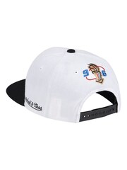 Fanatics NBA Chicago Bulls Mitchell And Ness Hardwood Classics 96 Champions 2T Wave Snapback White Cap - Image 2 of 4