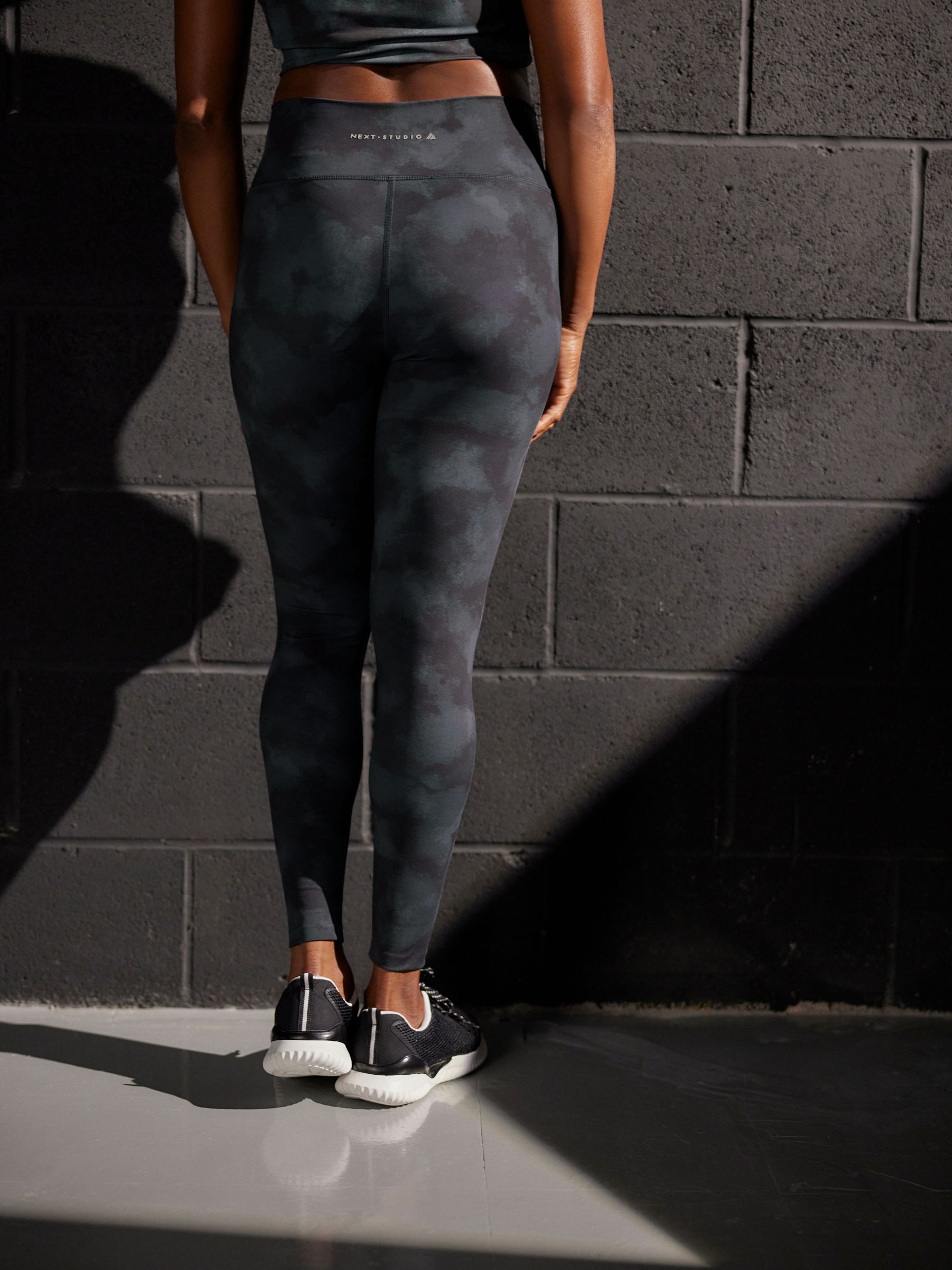 Lululemon blue tie dye leggings best sale