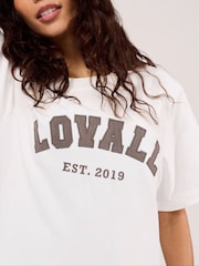 LOVALL White Graphic Varsity T-Shirt - Image 3 of 4