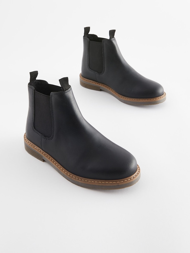 Schwarz - Chelsea-Stiefel aus Leder - Bild 1 von 5 Schwarz - Chelsea-Stiefel aus Leder - Bild 1 von 5