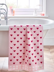 Pink Hearts 100% Cotton Towel - Image 2 of 3