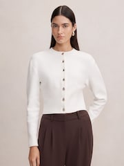 Forever New Kaia giliai apsiūtas megztinis - 1 paveikslėlis iš 5