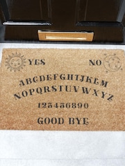 Covor de ușă Artsy Mats Ouija Board - Imaginea 1 din 13