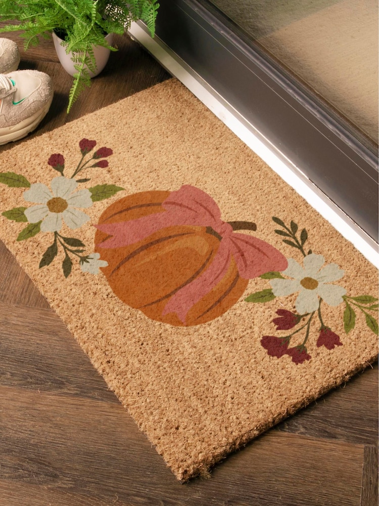 دوّاسة باب تصميم يقطين وفيونكة من Artsy Mats - صورة 2 من 14 دوّاسة باب تصميم يقطين وفيونكة من Artsy Mats - صورة 2 من 14