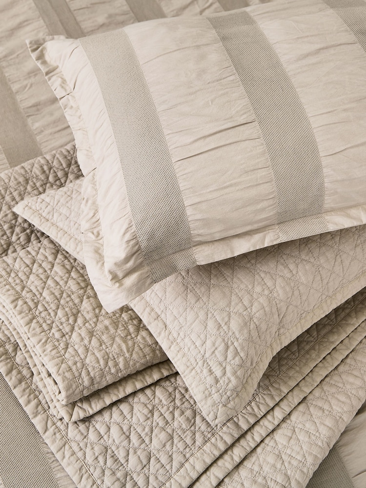 Bedeck of Belfast Stonewashed Quilted Pillowcase Pair - صورة 1 من 4