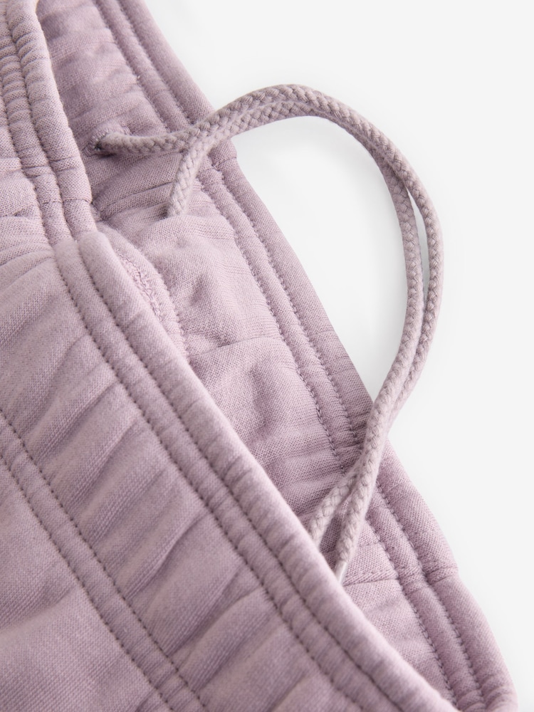 New Balance Lilac Purple Womens Graphic Fleece Joggers - Image 4 of 4 New Balance Lilac Purple Womens Graphic Fleece Joggers - Image 4 of 4