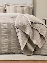 Bedeck of Belfast Stonewashed Quilted Throw - Image 3 de 5
