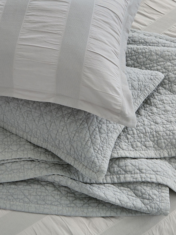 Bedeck of Belfast Stonewashed Quilted Pillowcase Pair - صورة 1 من 4