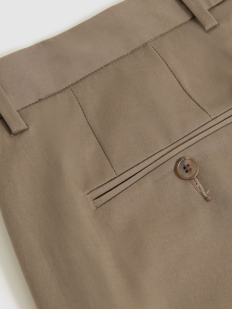 Reiss Taupe Oe Hampton Cotton Chino Shorts With shorts - Image 6 of 6