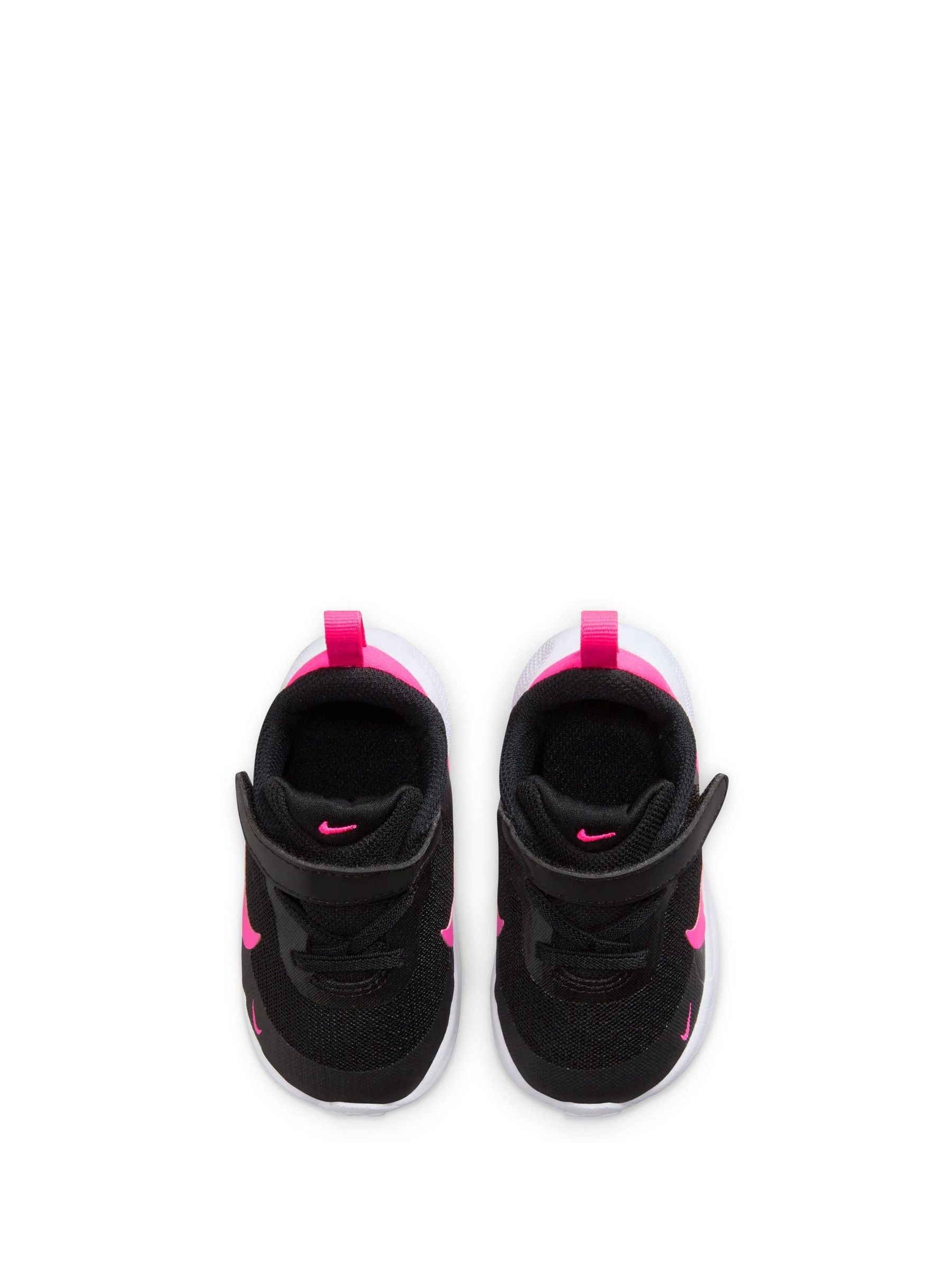 Pink nike toddler shoes deals